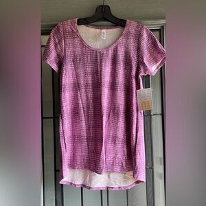 NWT LulaRoe Classic Tee